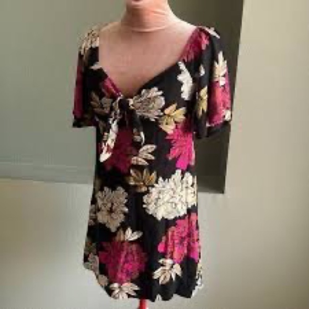 🌺Billabong,Striking Floral Mini Dress, Lovely Front Tie/Forms Neckline,Size S - Picture 10 of 13